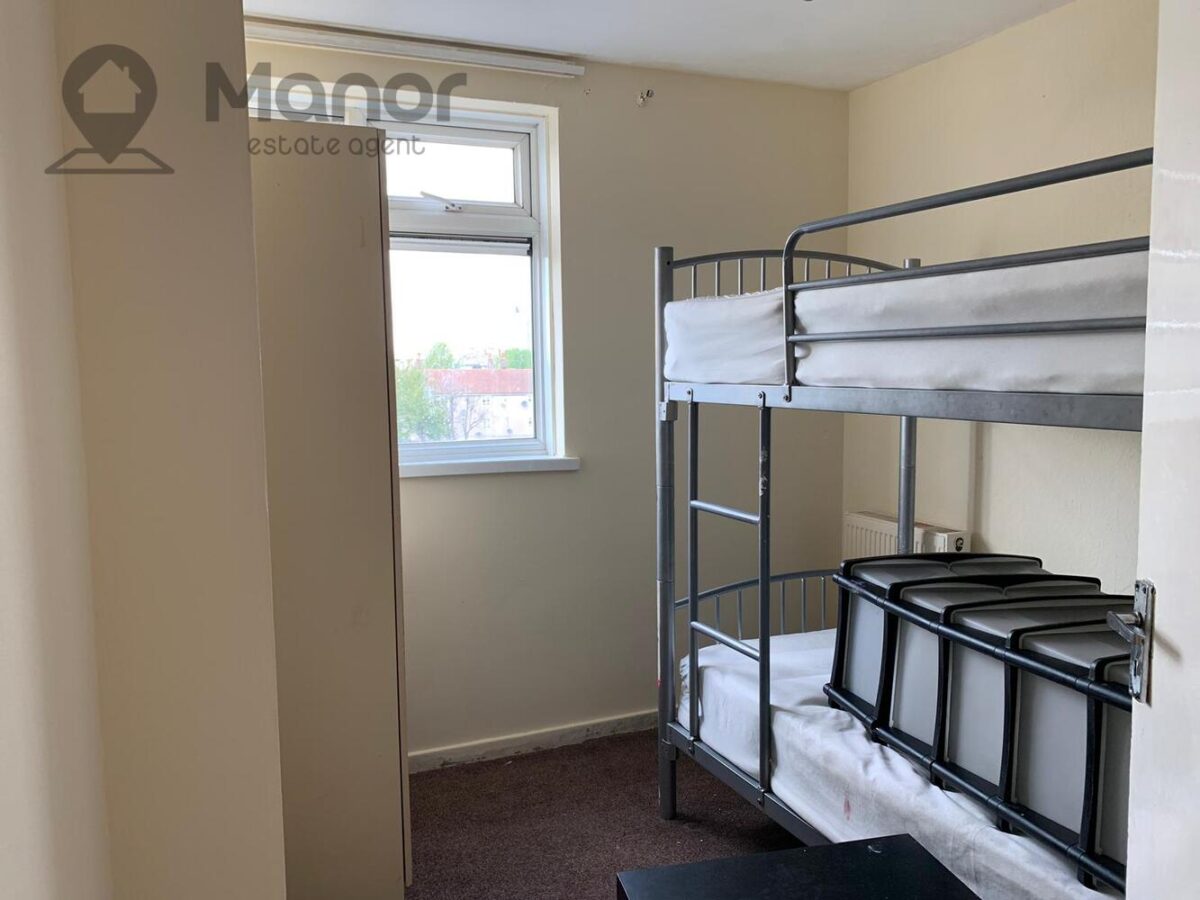 Hoe Street, Walthamstow, E17 9BG