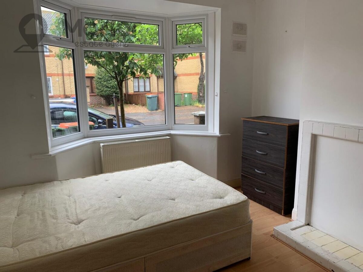 Kennard Street, Canning Town, E16 2HR