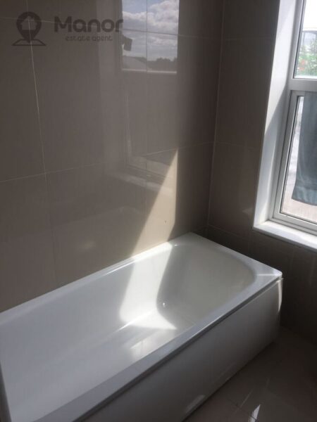 High Road, Ilford, IG3 8RW