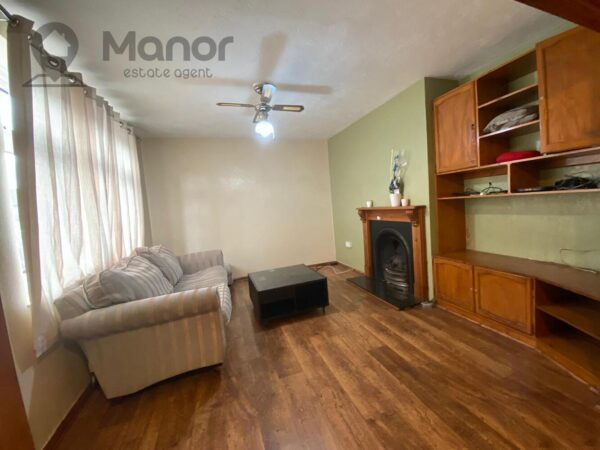 Porters Avenue, Dagenham, RM8 2EG