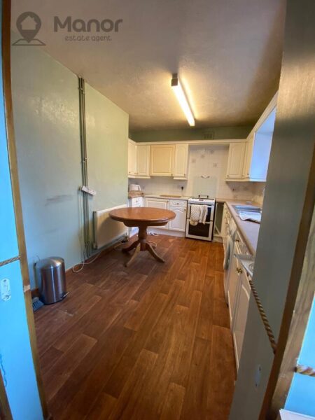 Porters Avenue, Dagenham, RM8 2EG