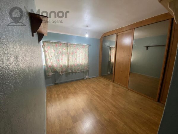 Porters Avenue, Dagenham, RM8 2EG