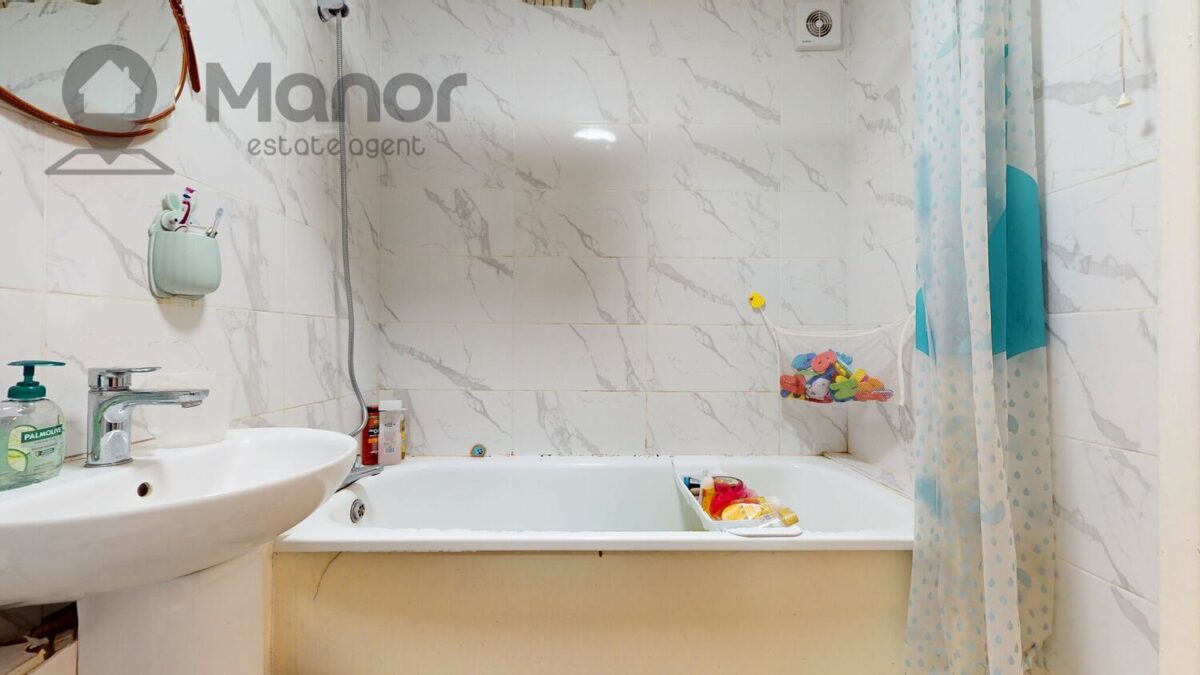 Plumtree Close, Dagenham, RM10 8UF