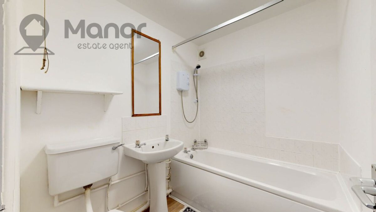 Greenslade Road, Barking, IG11 9XE