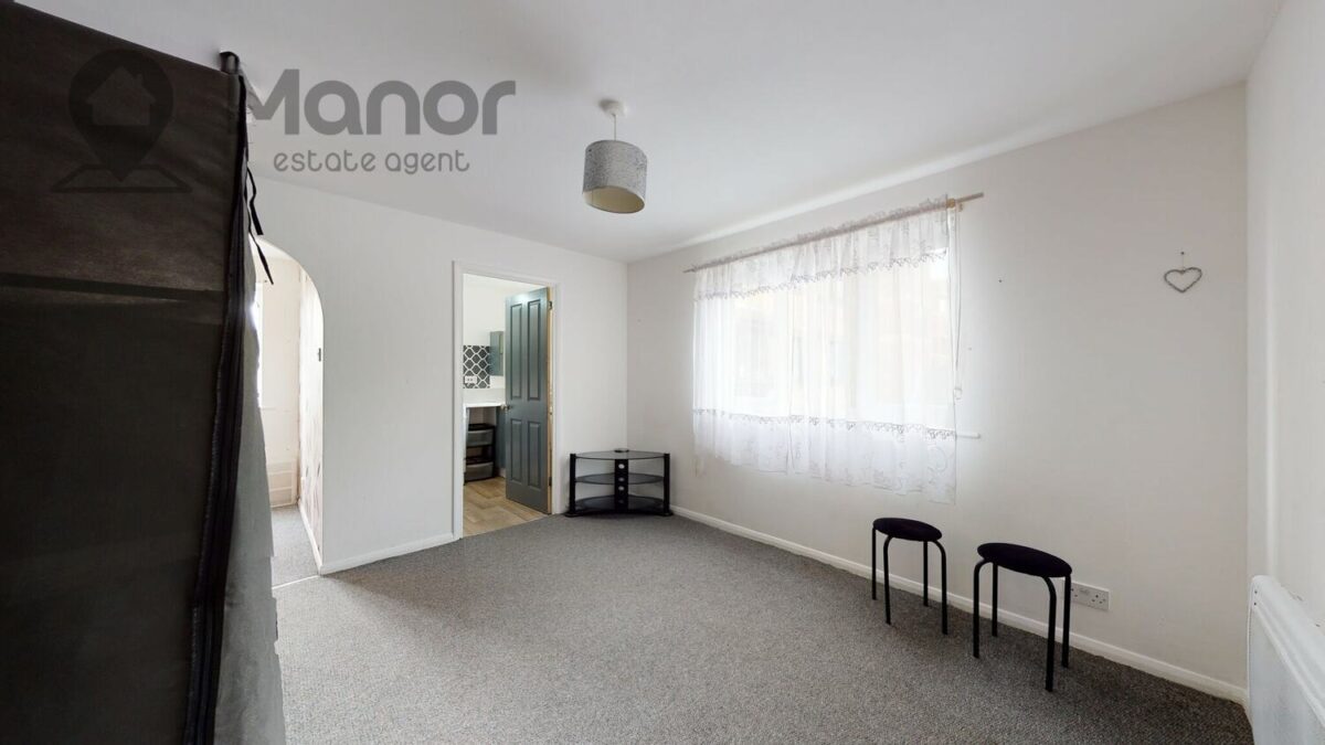 Greenslade Road, Barking, IG11 9XE