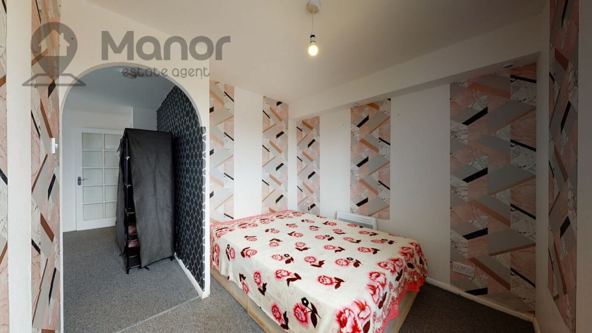 Greenslade Road, Barking, IG11 9XE