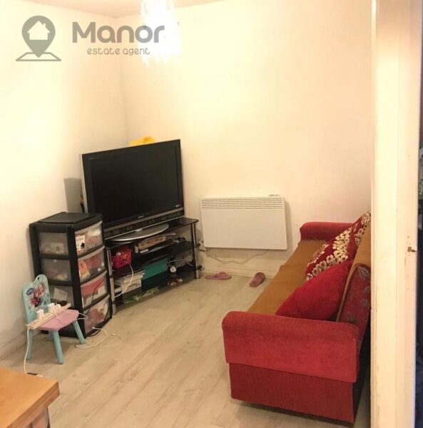 Greenslade Road, Barking, IG11 9XE