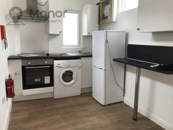 High Street, Walthamstow, E17 7DB