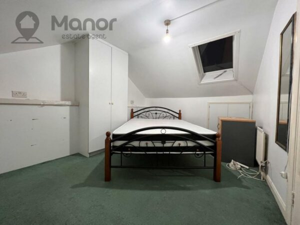 Romford Road, Manor Park, E12 5AD