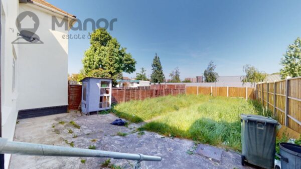 Park Avenue, East Ham, E6 2PN