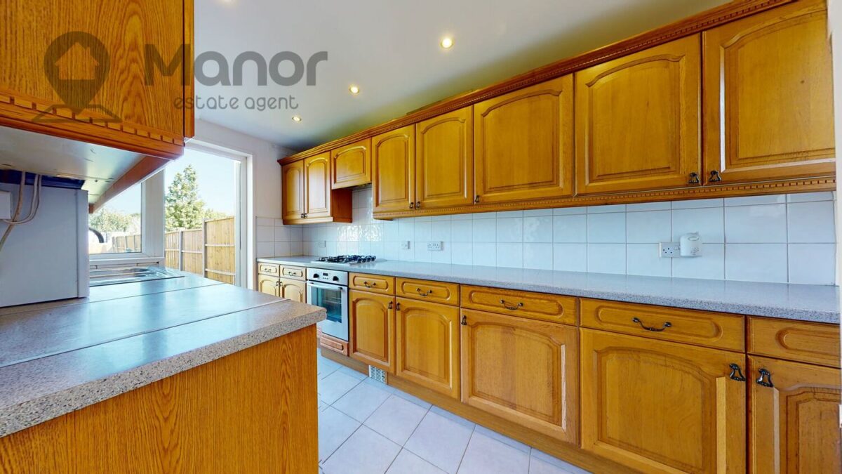 Park Avenue, East Ham, E6 2PN