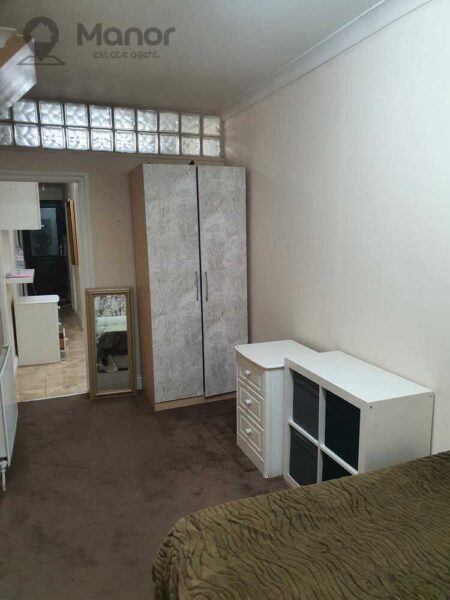 Redbridge Lane East, Ilford, Essex