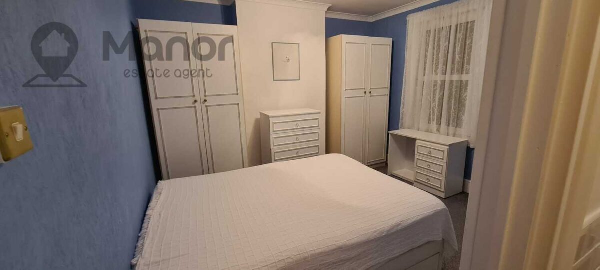 Douglas Road, Seven Kings, IG3 8UX