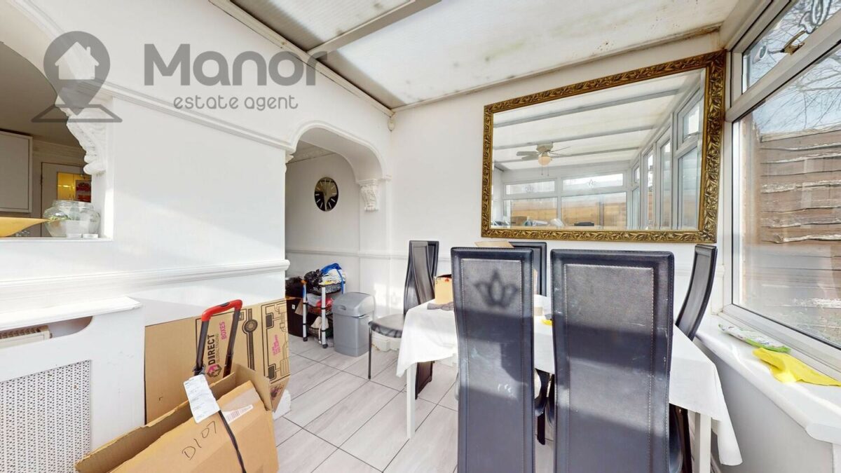 Pimpernel Way, Harold Hill, RM3 8BT