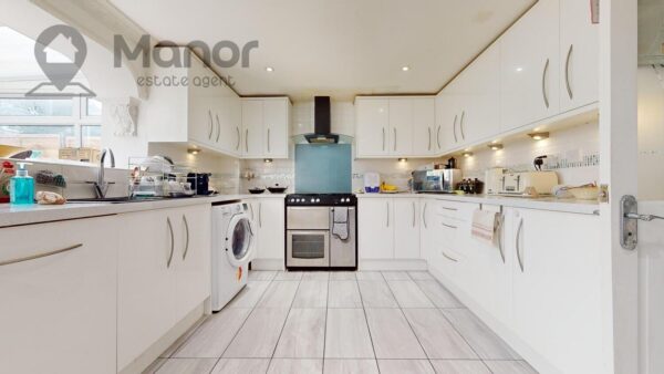 Pimpernel Way, Harold Hill, RM3 8BT