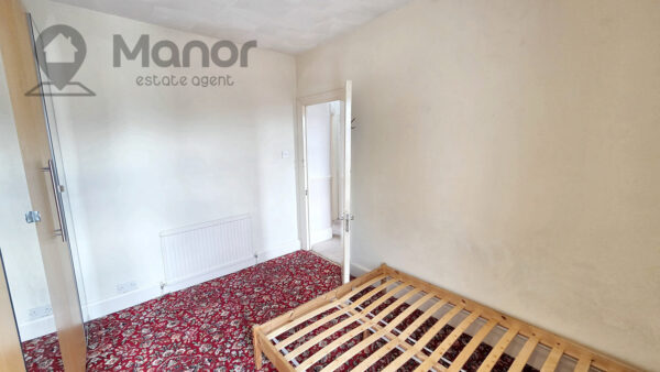 Reigate Road, Seven Kings, IG3 9HD