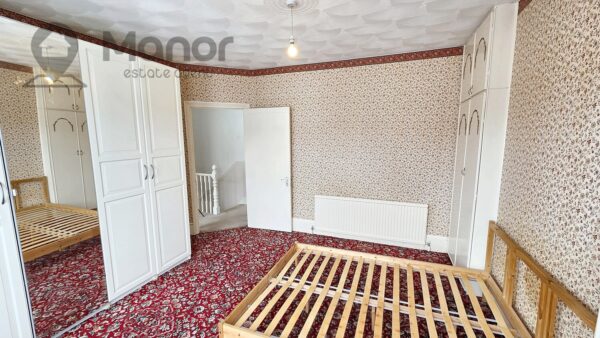 Reigate Road, Seven Kings, IG3 9HD