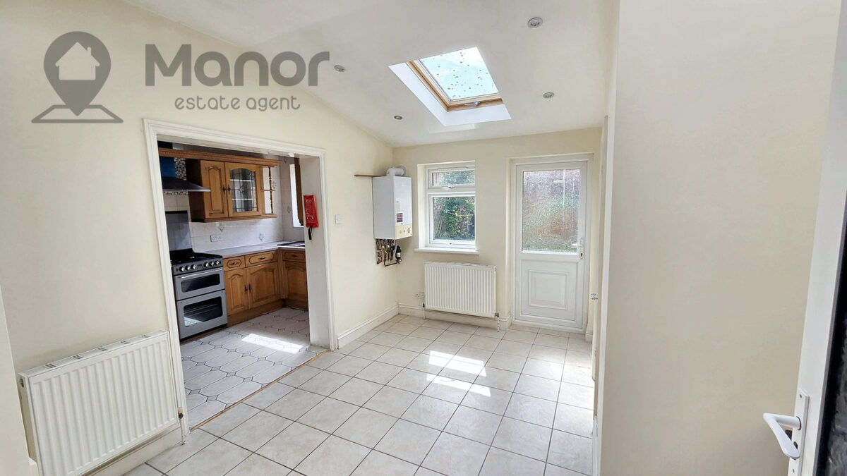 Reigate Road, Seven Kings, IG3 9HD