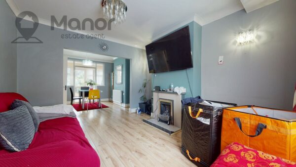 Lamberhurst Road, Dagenham, RM8 1PS