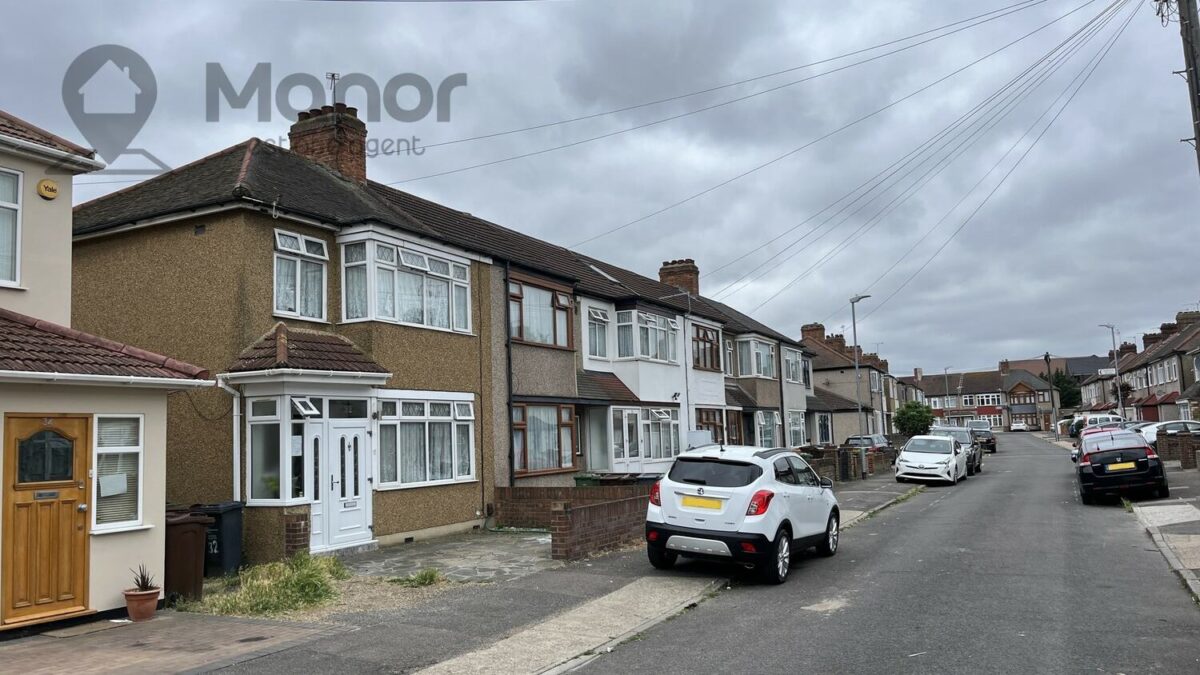 Lamberhurst Road, Dagenham, RM8 1PS