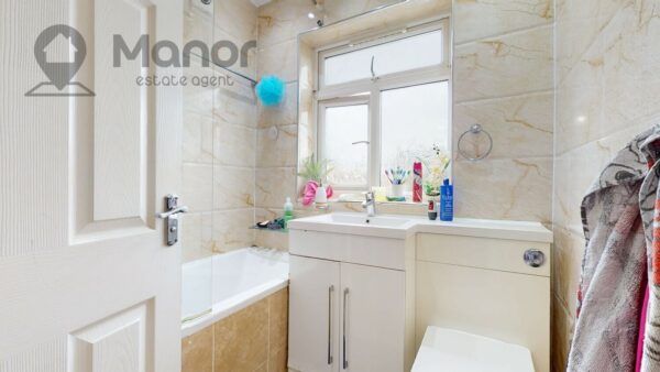 Lamberhurst Road, Dagenham, RM8 1PS