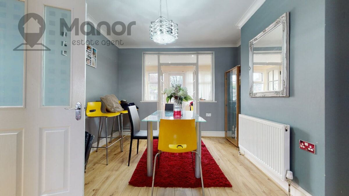 Lamberhurst Road, Dagenham, RM8 1PS