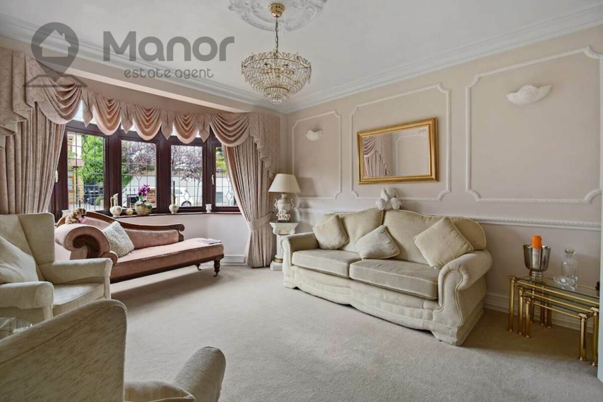 Rochester Gardens, Ilford, IG1 3LZ