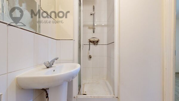 Blackthorn Road, Ilford, IG1 2NS