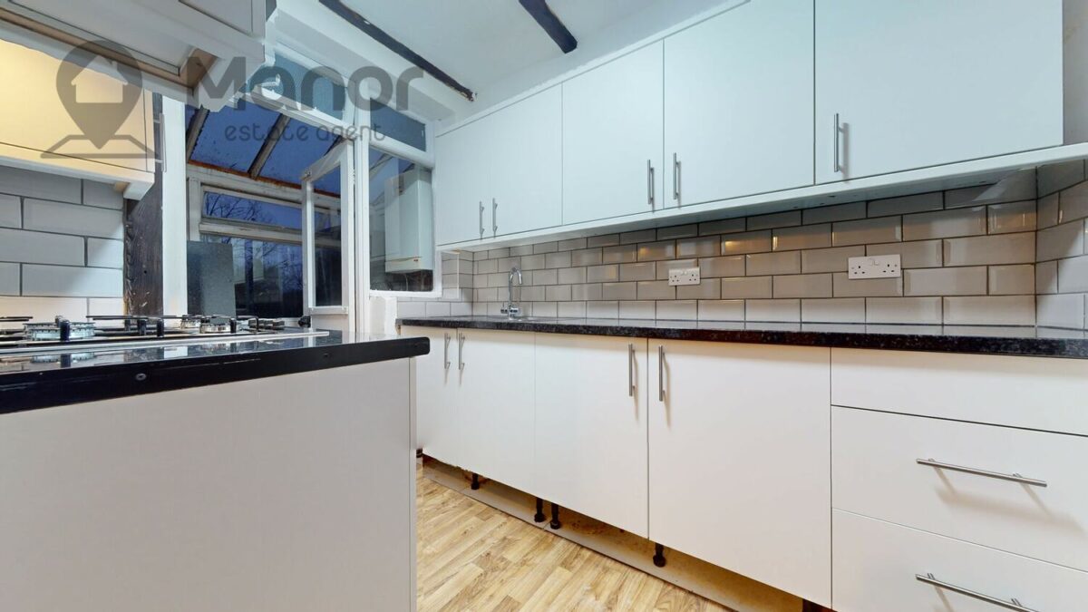 Eastern Avenue, Ilford, IG2 7SD