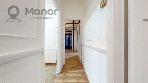 Eastern Avenue, Ilford, IG2 7SD