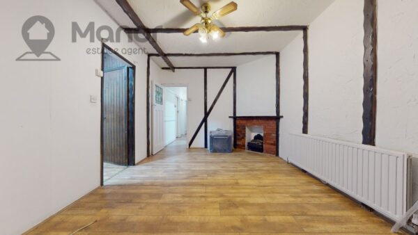 Eastern Avenue, Ilford, IG2 7SD