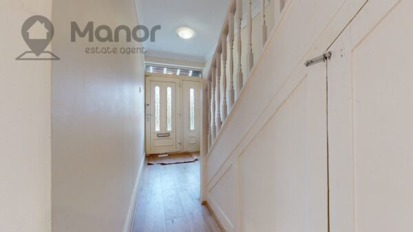 Holmesdale, Waltham Cross, EN8 8RA