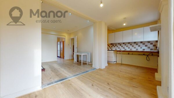 Holmesdale, Waltham Cross, EN8 8RA