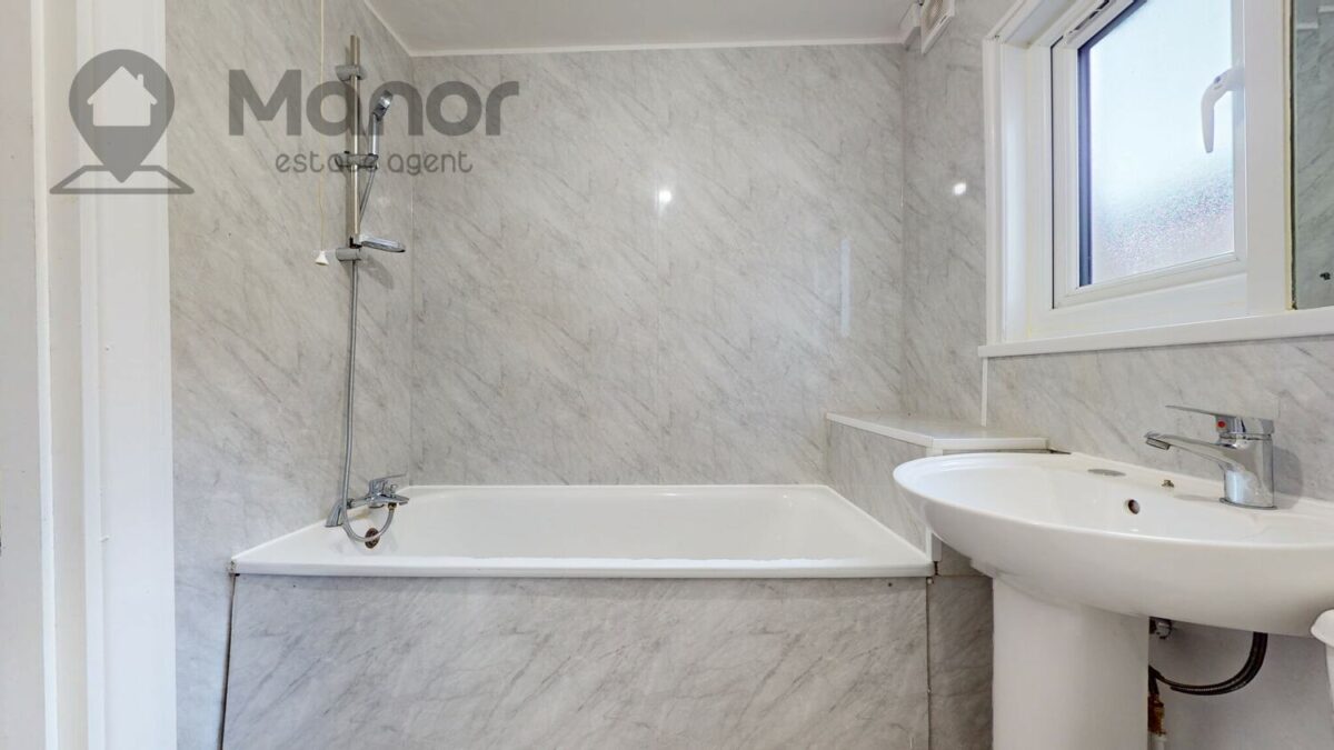 Romford Road, Manor Park, E12 5AW