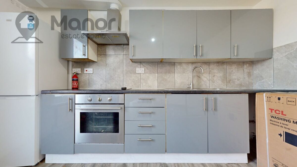 Romford Road, Manor Park, E12 5AW