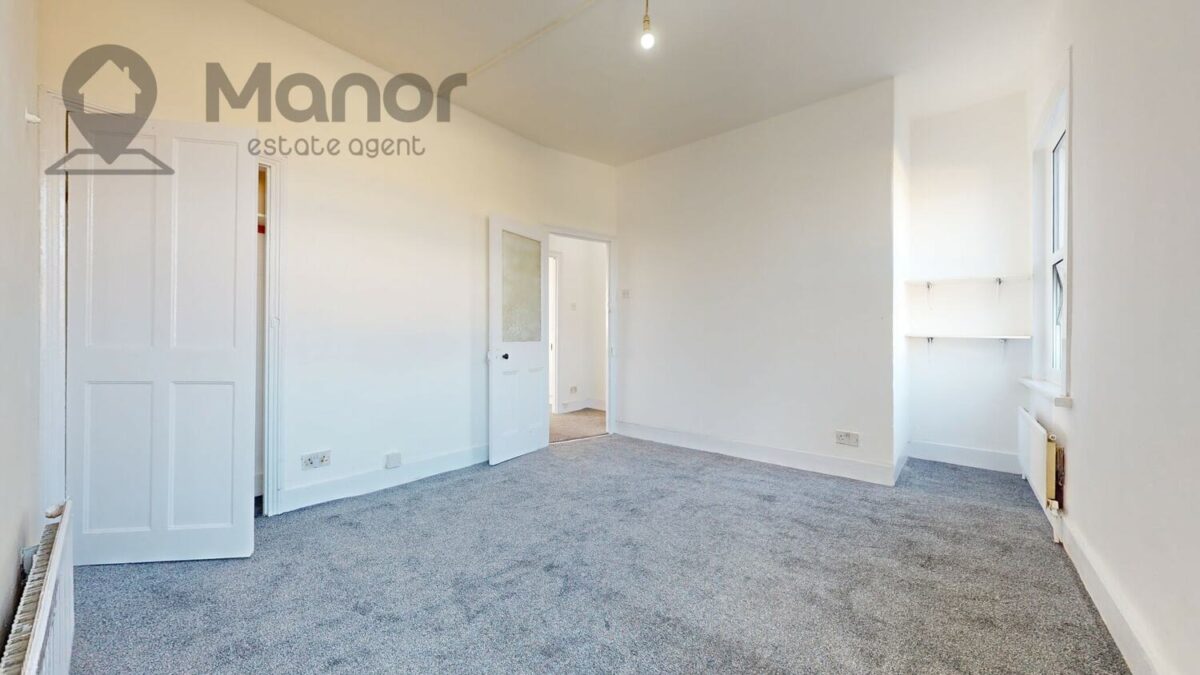 Romford Road, Manor Park, E12 5AW