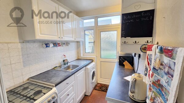 153 Lawrence Avenue, Manor Park, E12 5QR