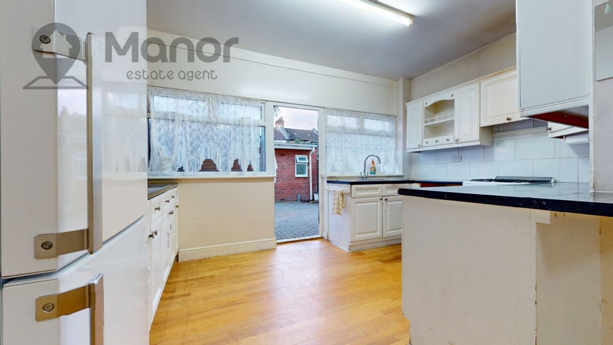 Holmwood Road, Seven Kings, IG3 9XZ