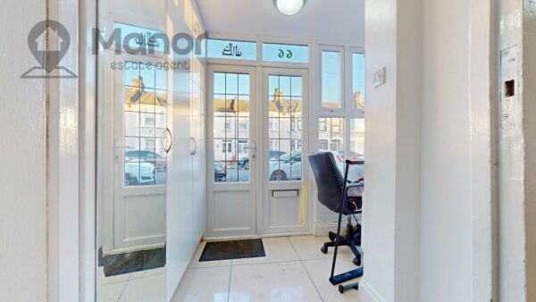 Holmwood Road, Seven Kings, IG3 9XZ