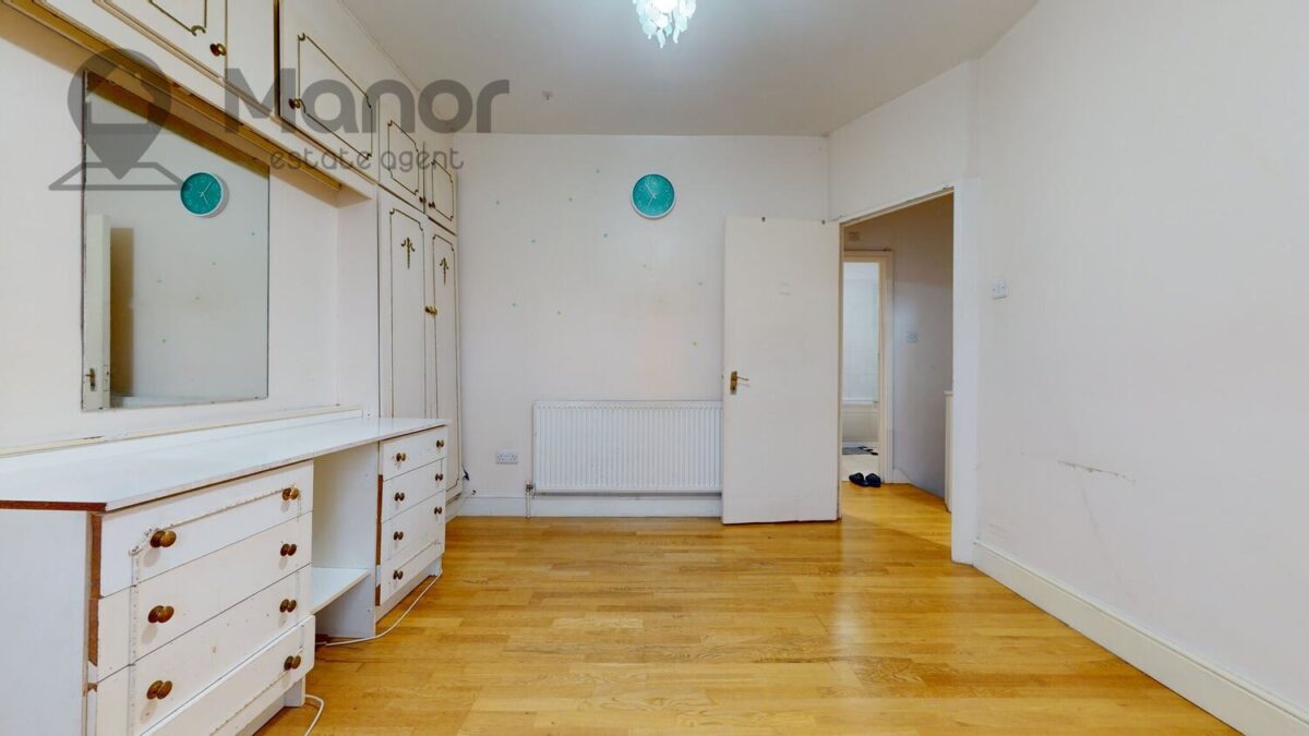 Holmwood Road, Seven Kings, IG3 9XZ