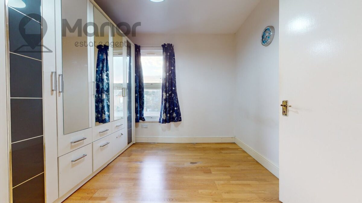 Holmwood Road, Seven Kings, IG3 9XZ