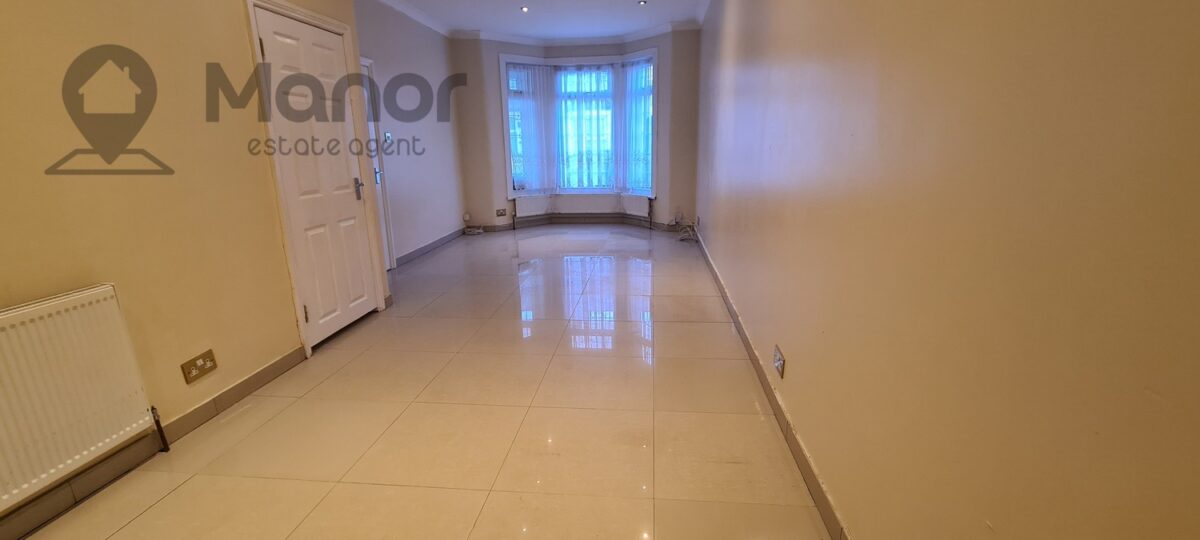 Harpour Road, Barking, IG11 8RJ