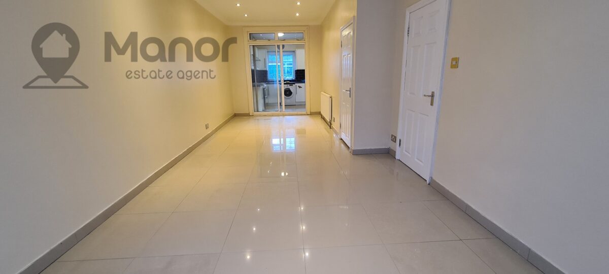 Harpour Road, Barking, IG11 8RJ