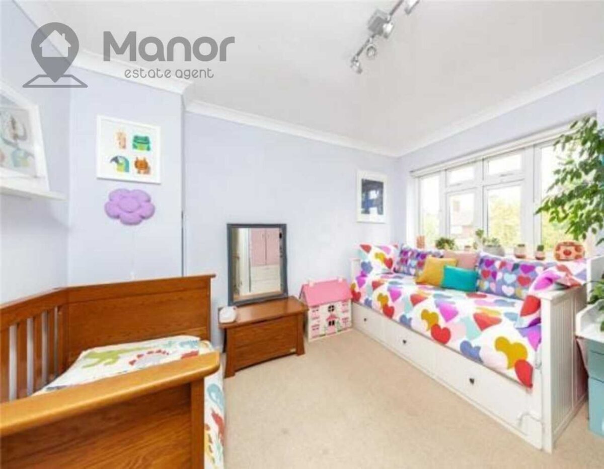 Keir Hardie Way, Barking, IG11 9NX