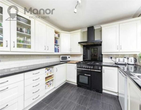 Keir Hardie Way, Barking, IG11 9NX