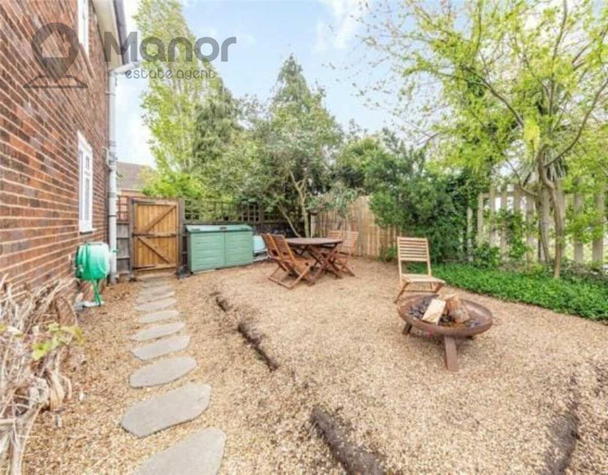 Keir Hardie Way, Barking, IG11 9NX