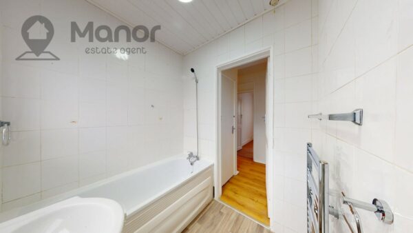 Park Avenue, East Ham, E6 2PY