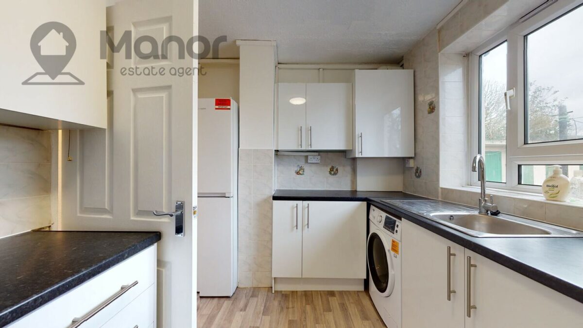 Park Avenue, East Ham, E6 2PY