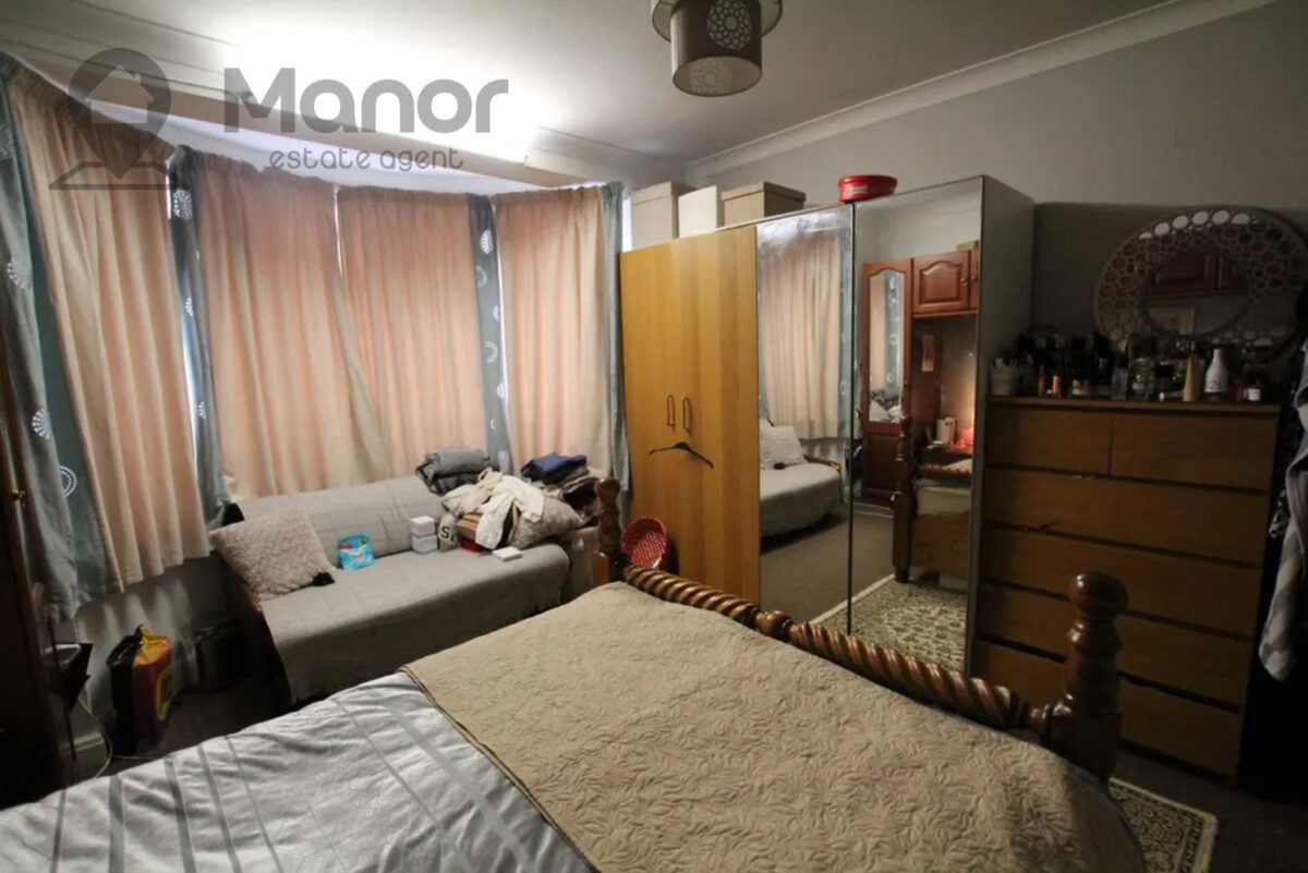 Church Road, Ilford, IG2 7ES