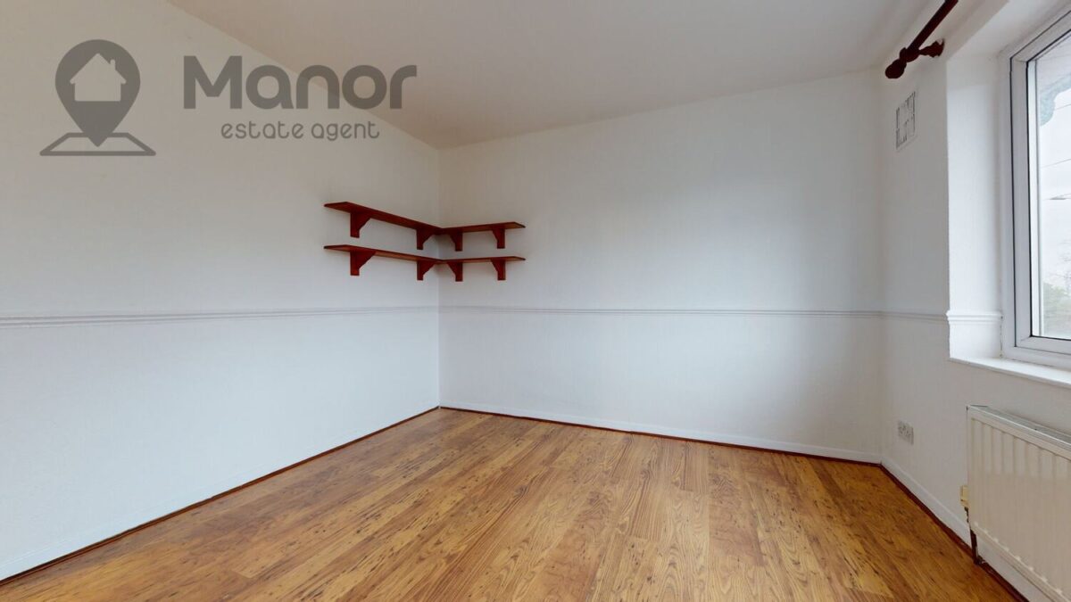 Billet Road, Chadwell Heath, RM6 5QR